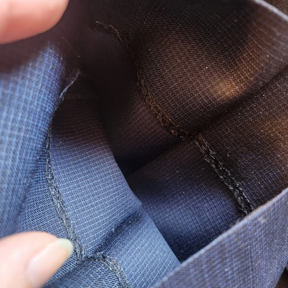 Dkny Men's Blue Check 100% Wool Suit Size 42S EUC - Picture 10 of 10